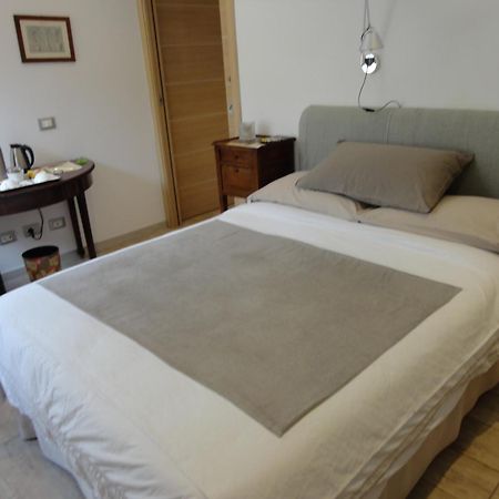 Nerone'S - Sutri Bed & Dinner Buitenkant foto