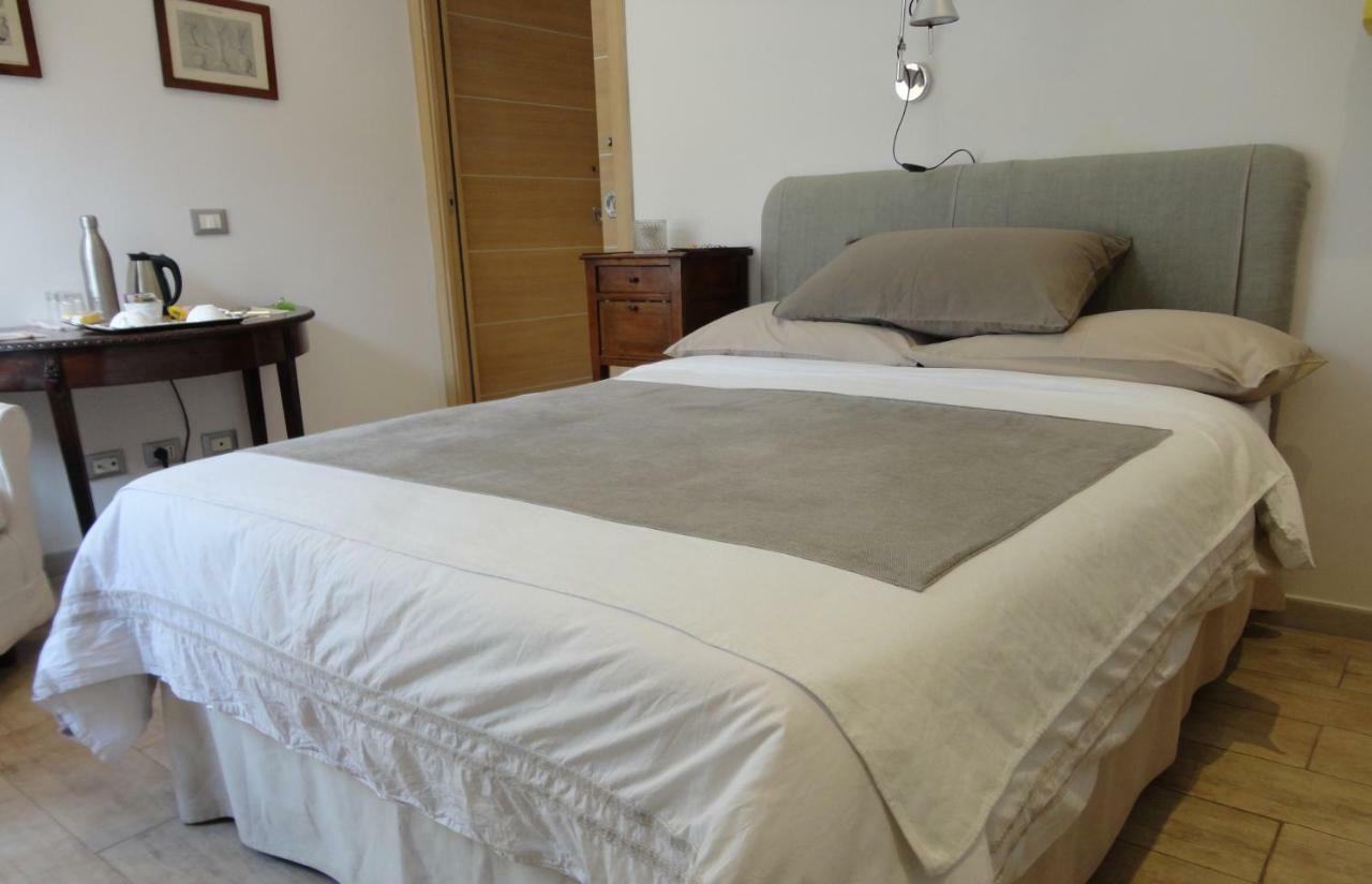 Nerone'S - Sutri Bed & Dinner Buitenkant foto